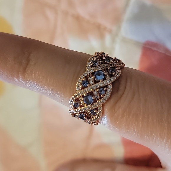 BP BLUE TOPAZ RING - Picture 3 of 4